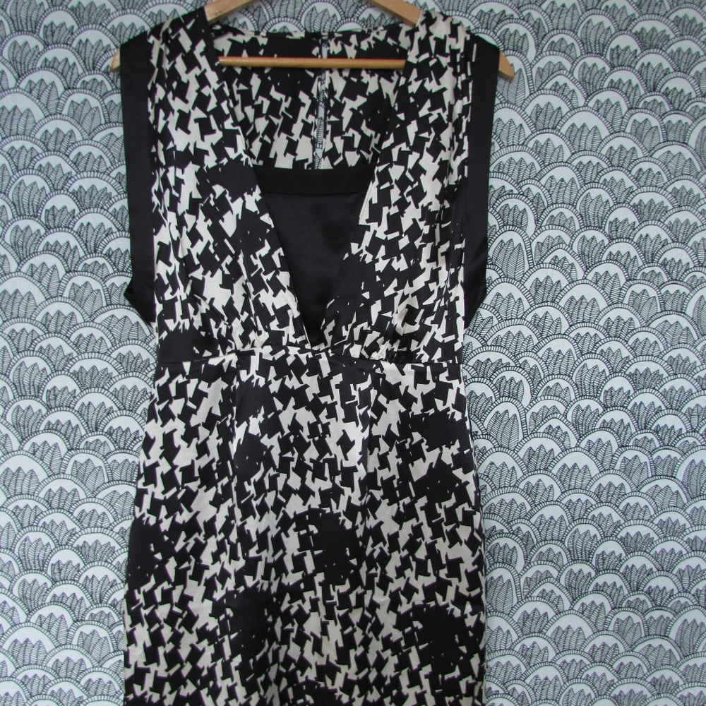 REISS Silk Houndstooth print dress